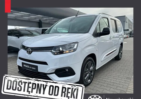 toyota proace city verso Toyota Proace City Verso cena 146000 przebieg: 5, rok produkcji 2023 z Otwock